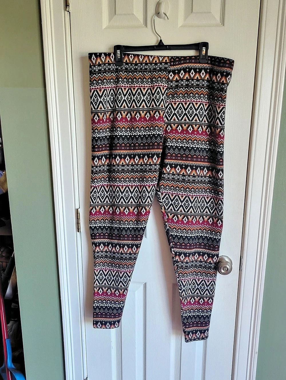 Sunshine & Shadow Leggings Geometric Pattern in Black & Pink Size 3X